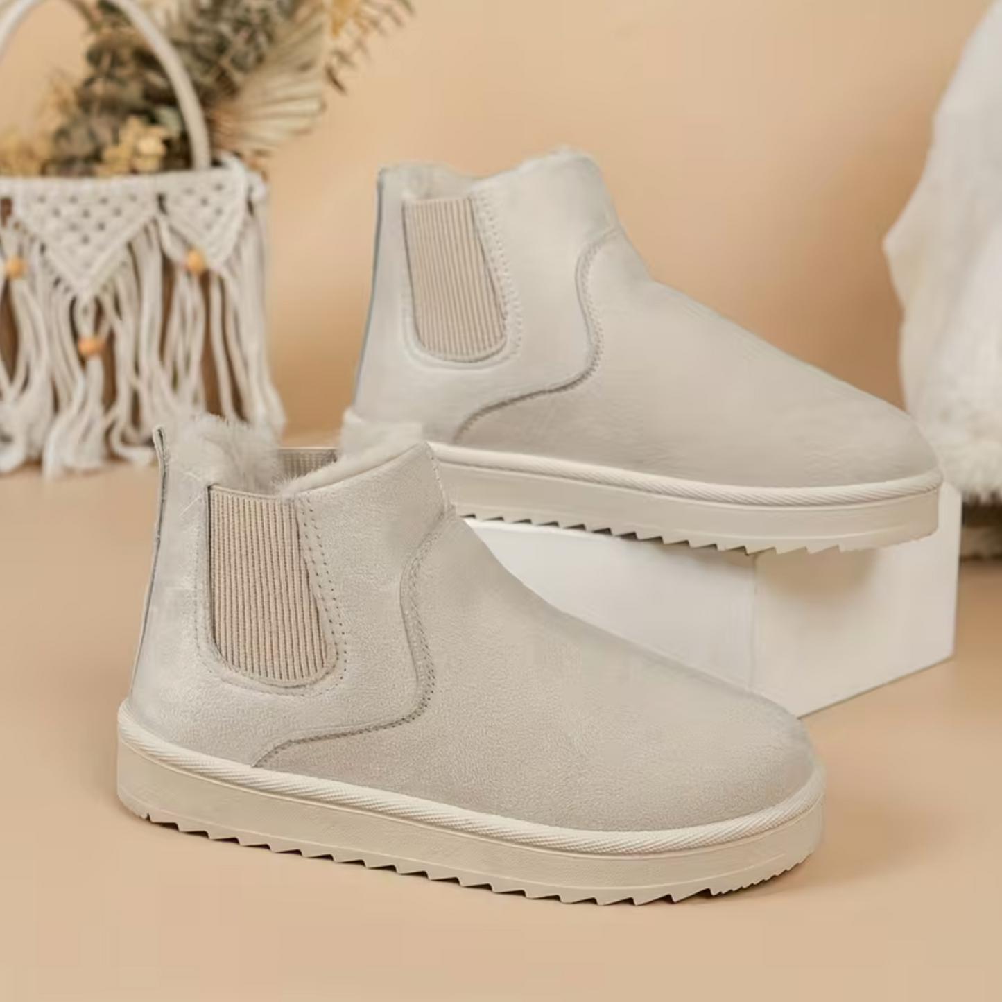 Women’s Plush-Lined Ankle Boots – Lightweight Slip-On, Wide-Friendly Comfort